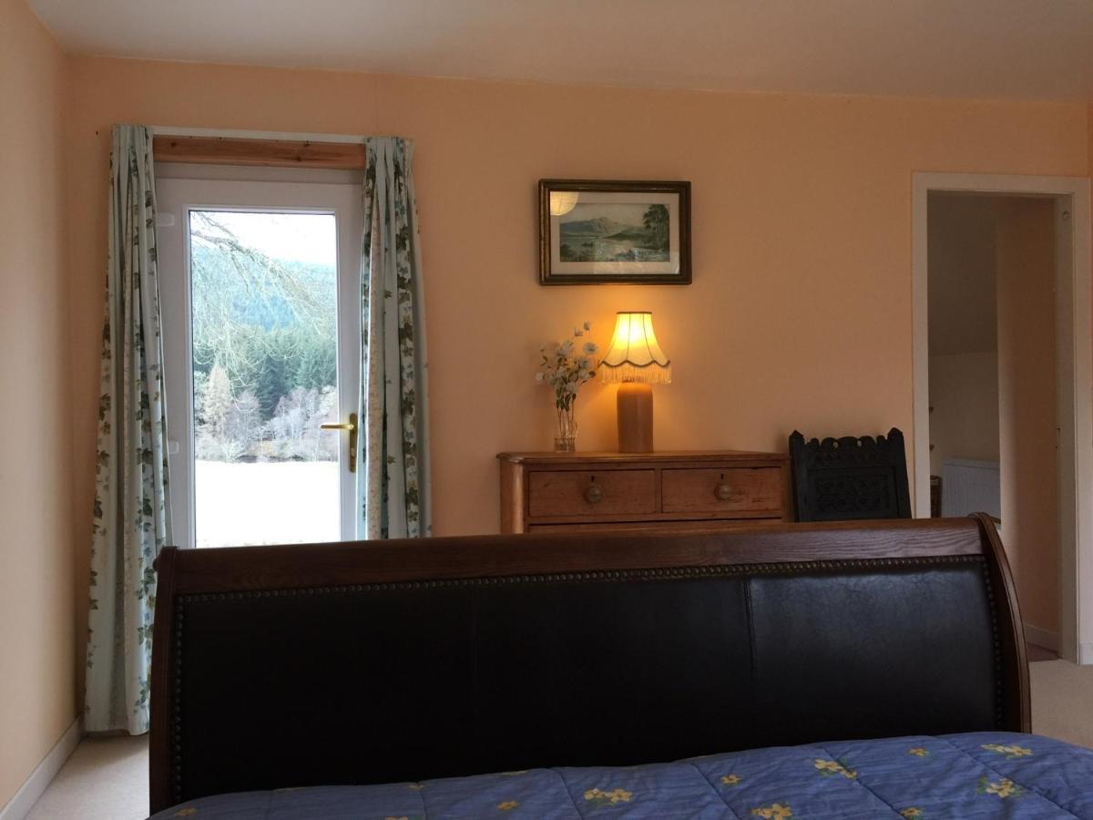 אינברנס Beautiful Highland 1-Bed Cottage מראה חיצוני תמונה